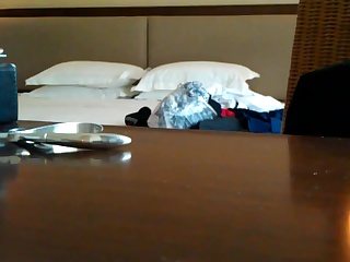 Мужчина снимает русское домашнее порно с проституткой на скрытую камеру