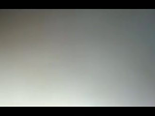 Похотливый супруг на домашнюю камеру снимает любительское порно со своей женой