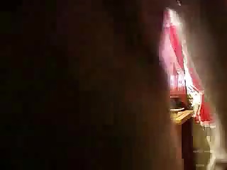 Хитрая одинокая старуха ебеться на кухне со своим молодым квартирантом