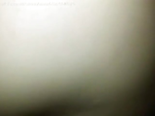 Похотливый муж снимает крупным планом свой анальный секс со спящей женой