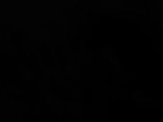 Сельский пацан в лесу ебет 20 летнюю соседскую подругу