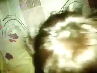 Русская шлюшка и все ее дырки доступны любовнику пока муж на работе