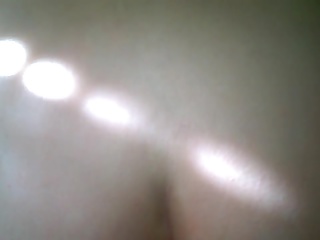 Член входит в большую попку крупным планом